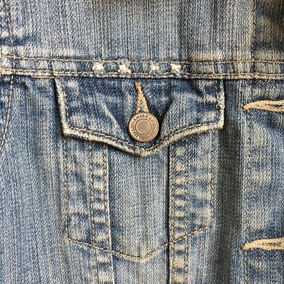 American Eagle Jean Jacket - Picture 2 of 4